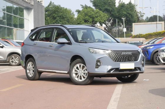 Compact Fuel Powered Car GWM HAVAL M6 Gas Family SUV Car Left Steering